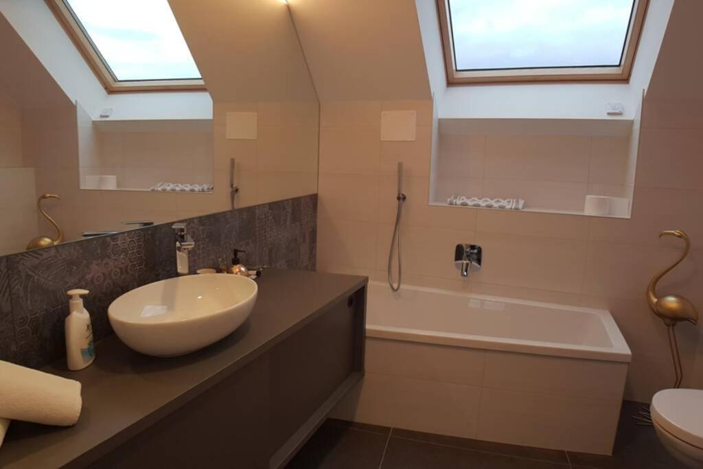 Gardenpark Loft Apartman Ora / Auer Kültér fotó